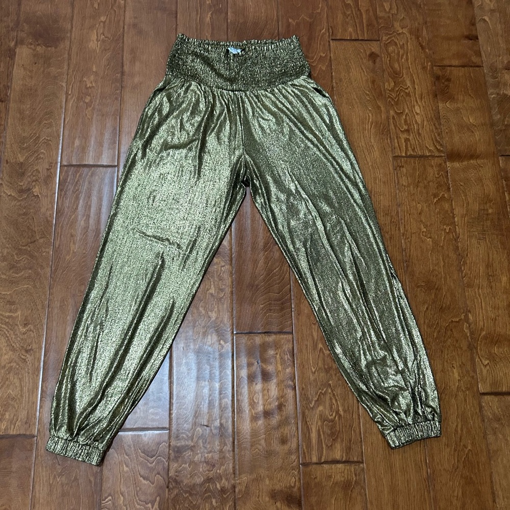 Like new TCEC Size Medium Gold Joggers